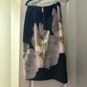 Gorgeous Ted Baker midi skirt -new (no tags) size 3 (12)
